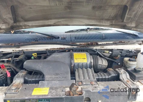 2003 Ford E-250 Commercial/Recreational z USA, uszkodzony, nr VIN 1FTNS24L43HA23531